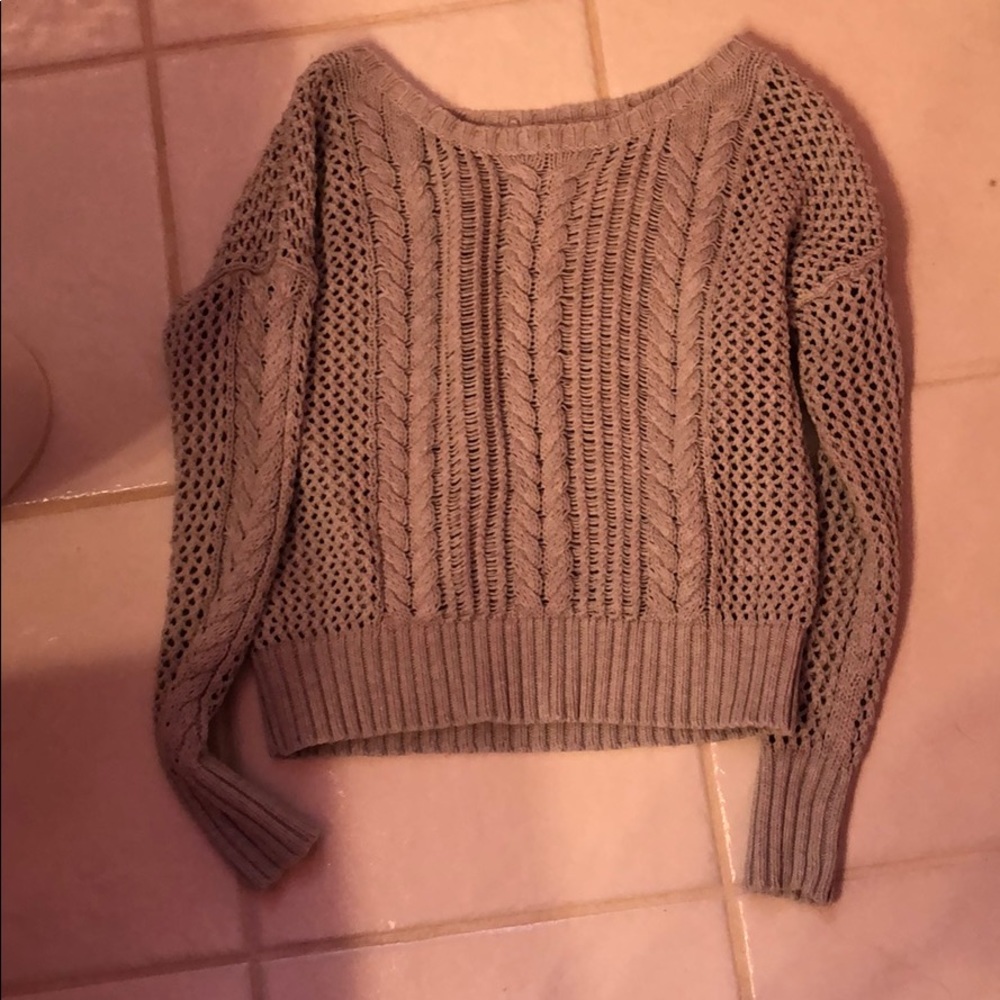 grey knit sweater